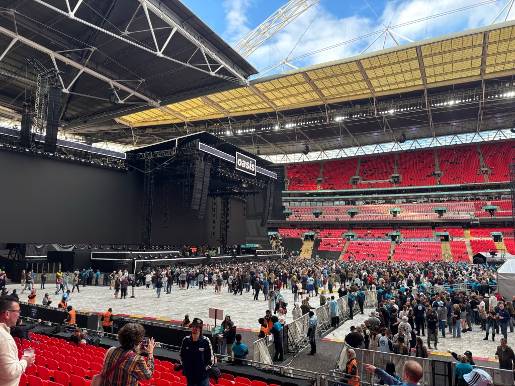 Caught Live: Cast And Richard Ashcroft – Wembley Stadium&nbsp;28.9.25